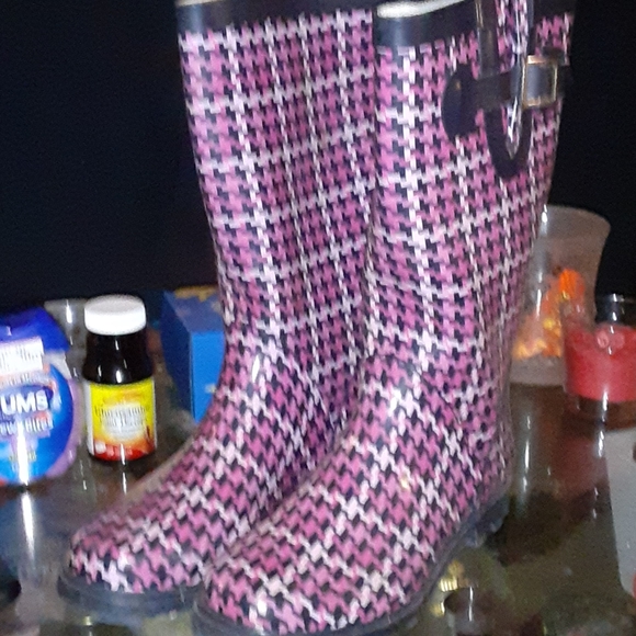 Boots - Picture 1 of 1